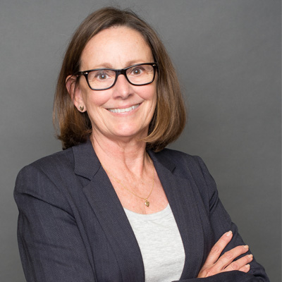 Linda Peyton headshot